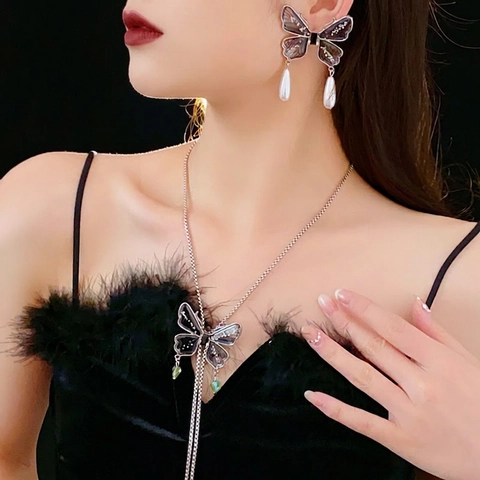 Butterfly Tassel Necklace Alloy Rhinestone Resin Wings Clavicle Chain Glass Artificial Pearl Pendant Elegant Jewelry Women