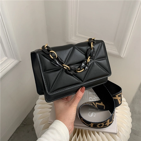 Gesteppte Umhängetasche Für Damen Mode PU Leder Geometrisches Dreiecksmuster Breiter Riemen Dekorative Kette
