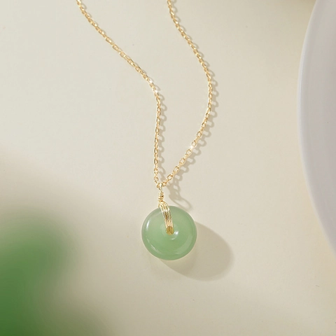 Edelstahl Halskette Künstliche Grüne Jade Donut Anhänger Elegant 18K Vergoldet Safe Button Schmuck Für Damen Minimalistisch