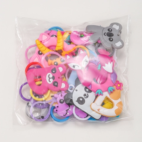 Cartoon Animal Alphabet Keychains PVC Animal Letter Keyring For Kids Party Favors Gift Bag Charm Backpack Decoration