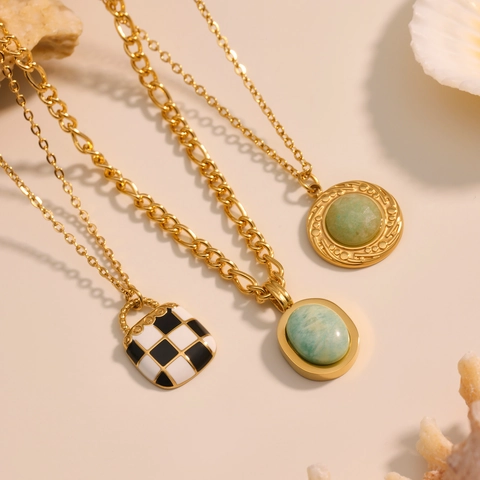Collana Vintage in Acciaio Inossidabile per Donna Ciondolo Ovale in Pietra Naturale Pendente Borsa a Scacchiera Gioielli di Moda