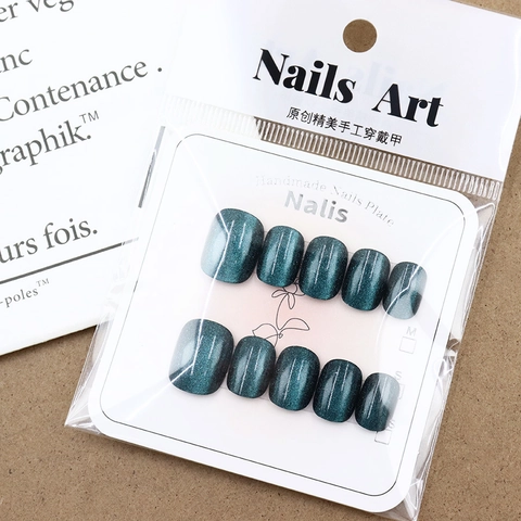 Handmade Press On Nails Peacock Blue Galaxy Cat Eye Effect Shimmer Short Square Oval Fashion For Women