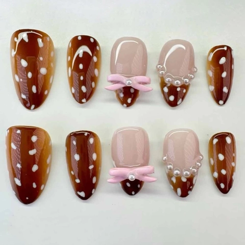 Press On Nails Brown Polka Dot Artificial Fake Nails With 3D Pink Bow And Artificial Pearl Decor Sweet Glossy Almond Nails
