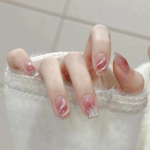 Unghie Finte Medie Lunghe Bara Gradiente Rosso Blush Elegante Glitter Argento Strisce Diagonali Decorazione Artificiale Unghie