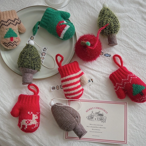 Mini Knitted Christmas Tree Ornaments Mitten Gloves Plush Apple Pendant Desktop Festive Party Home Decor DIY