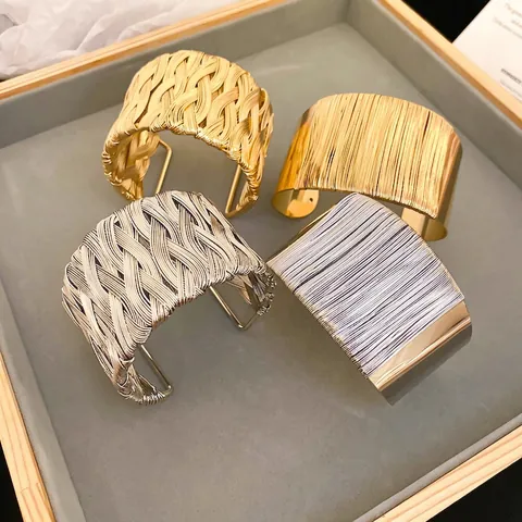 Brazalete Abierto Ancho De Aleación Minimalista Trenzado Retorcido Metal Alta Gama Joyería Moderna Para Mujeres