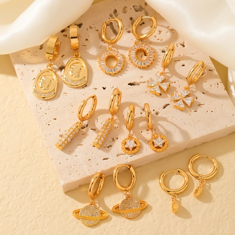 Gouden Roestvrijstalen Huggie Druppeloorbellen Met Koperen Oorsteker Zirkoon Planeet Ster Elegante Damessieraden