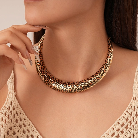 Leopard Print Choker Necklace Alloy U-Shaped Geometric Statement Collar For Women Fashion Jewelry