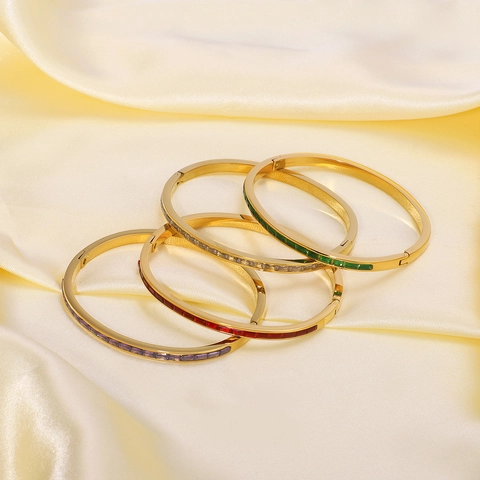 Bracciale Rigido In Acciaio Inossidabile Placcato Oro 18K Zircone Rettangolare Colorato Design Di Nicchia Donna