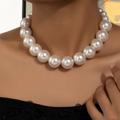 Collana Di Künstliche Perle Finte Grandi Vintage Elegante Gradiente Künstliche Perle Tonde Girocollo In Lega Per Donna Accessori