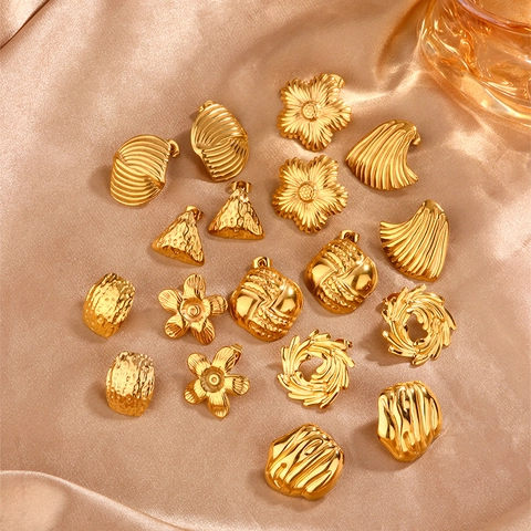 Vintage Geometric Stainless Steel Earrings 18K Gold Plated Flower Triangle Hammered Pleated Texture Studs For Women