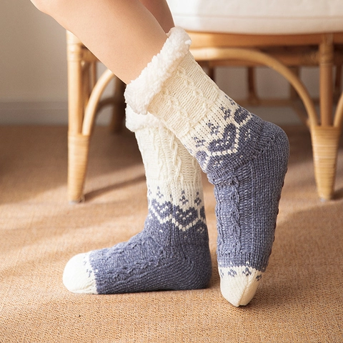 Thick Fleece Lined Floor Socks Knit Warm Thermal Indoor Slippers Socks With Anti Slip Silicone Sole Nordic Heart Pattern