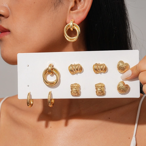 Geometric Heart Shaped Metal Stud Earrings With Silver Earring Post Elegant Gold Tone Textured Fashion Jewelry For Women