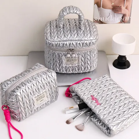 Borsa Per Trucco Trapuntata Grande Capacità Argento Organizzatore Cosmetici Pochette Da Viaggio Cerniera A Perla Artificial Per Donna