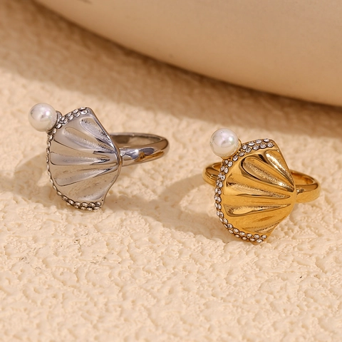 Anillo De Concha De Vieira Acero Inoxidable Chapado En Oro De 18K Con Perla Artificial Y Diamantes De Imitación Joyería Elegante
