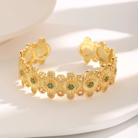 Vintage Brushed Copper Daisy Flower Open Bangle Bracelet With Micro Pave Zirconia For Women Light Luxury Jewelry Gift