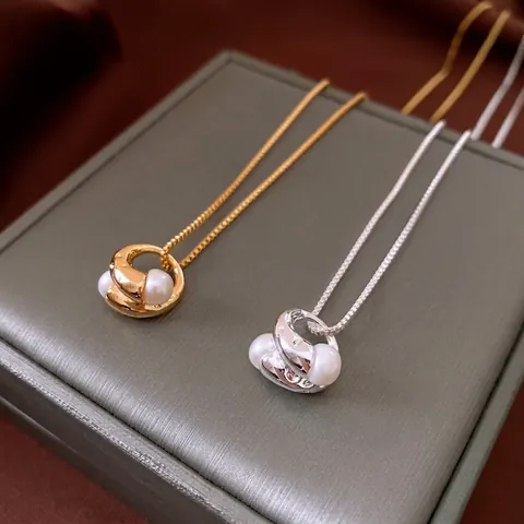 Collana Con Pendente Di Künstliche Perle Rame Placcato Oro 18K Design Nodo Irregolare Catena Box Minimalista Elegante Per Donna
