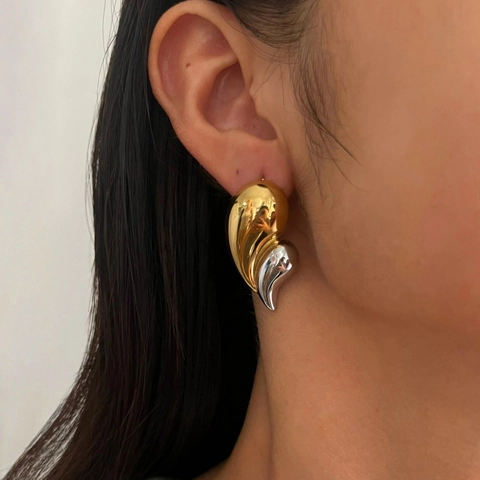 Pendientes De Botón De Acero Inoxidable 316L Bicolor Gota De Agua Chapado En Oro De 18K Contraste Pulido Espejo Para Mujeres