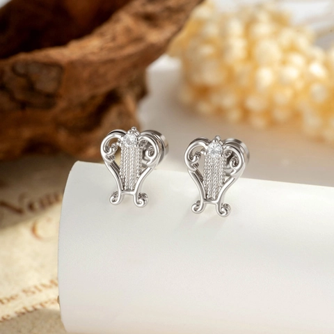Lier Harp Oorkraakbeen Stud Titanium Staal Koper Zirkoon Hart Piercing Oorbel Platte Schroefsluiting Vintage Sieraden