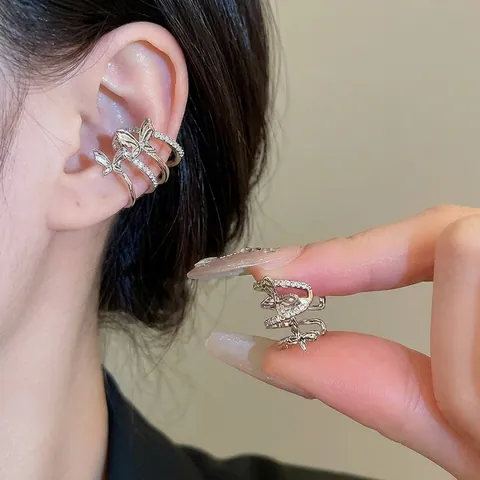 Polsino Per Orecchio Multistrato Farfalla Rame Zircone Senza Buco Gioielli Di Moda Eleganti Per Donne Tono Argento