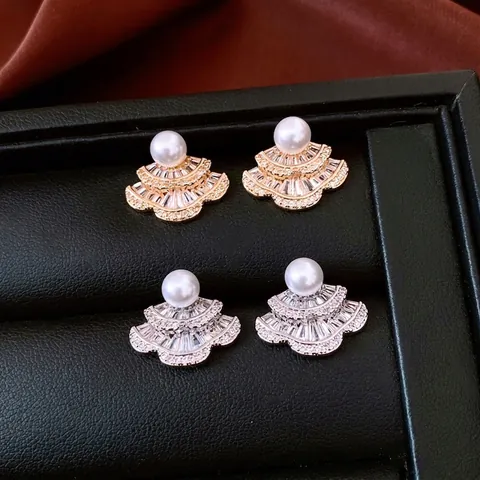 Pendientes De Botón Vintage En Forma De Abanico Con Perla Artificial Circonita Cobre Incrustado Poste De Plata