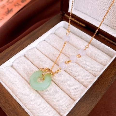 Ginkgo Blatt Anhänger Halskette Kupfer Vergoldet Imitation Jade Ping An Kou Zirkon Perlen Eleganter Chinesischer Stil Damen Schmuck