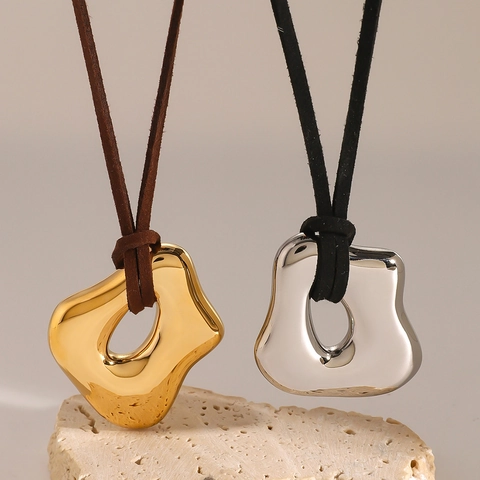 Collar Con Colgante Hueco Irregular Acero Inoxidable Diseño Metal Líquido Cadena Cuerda Larga Ajustable Joyería Para Mujeres