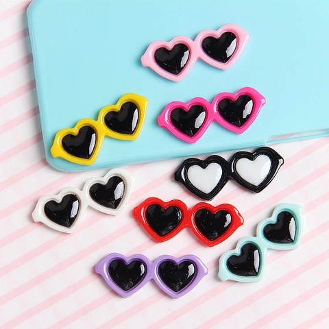 Mini Heart Shaped Sunglasses Resin Flatback DIY Accessories For Doll Toy Phone Case Decoration Crafting Ornament