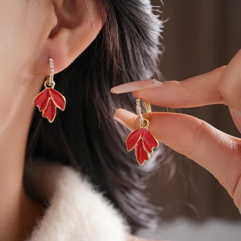 Maple Leaf Dangle Earrings Alloy Red Enamel Rhinestone Fashion Chic Jewelry For Women With Silver Earring Post