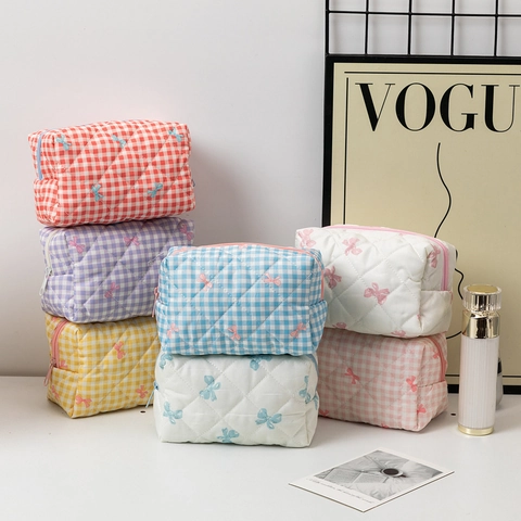 Trousse De Maquillage À Carreaux Matelassée Grande Capacité Polyester Portable Motif Noeud Style Doux Frais Organisateur Pour Femmes Étudiantes