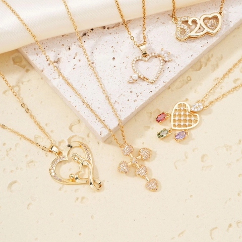 Moda Collana Pendente Cuore in Rame Placcato Oro Design 520 Cavo Strass Catena Della Clavicofila per Gioielli Donna Regalo