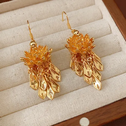Lotusblume Blatt Quaste Hängerohrringe Gold Vergoldetes Kupfer Mit Silbernem Ohrringstift Retro Chinesischer Stil Für Frauen