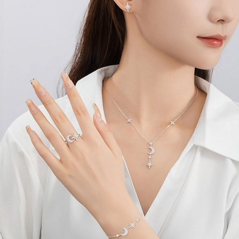 Collana Con Ciondolo Stella E Luna In Argento Sterling 925 Elegante Gioiello Con Zirconia Cubica Catena Regolabile Da Donna
