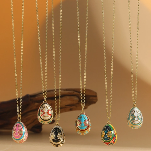 Vintage Fabergé Style Enamel Egg Pendant Necklace For Women Retro Floral Carved Gold Plated Copper Chain Fashion Jewelry Gift