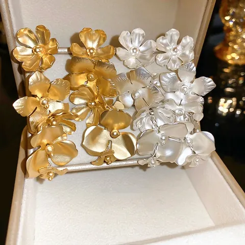 Eleganti Orecchini Pendenti A Fiori 3D In Metallo Multistrato Con Perno In Argento Gioielli Floreali Opachi Per Donna