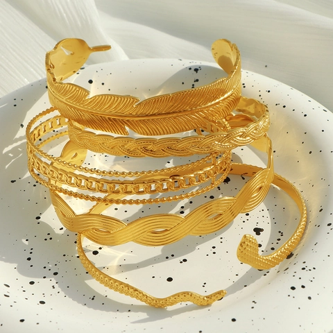 Bracciale Rigido Regolabile in Acciaio al Titanio Vintage per Donna Placcato Oro Argento Motivo Piuma Serpente Gioielli Regalo