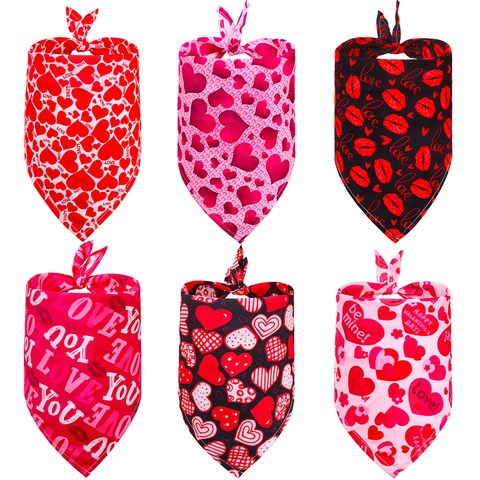 Valentine's Day Pet Bandana Polyester Heart Lip Print Holiday Scarf Triangle Bib For Dogs And Cats