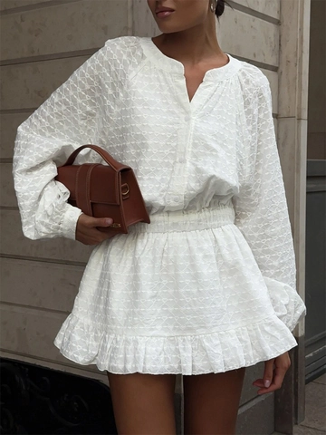 Baumwollweißes Minikleid Mit Herzstickerei Laternenärmel V-Ausschnitt Knopfleiste Elastische Taille Rüschensaum Französischer Chic