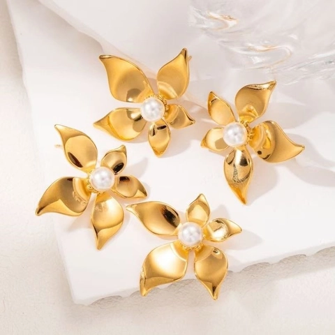 Pendientes de Botón de Flor de Oro de Acero Inoxidable Minimalistas Con Perla Artificial para Mujer Joyas Florales