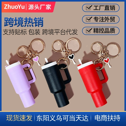 Mini Portachiavi a Forma di Tazza Con Ciondolo a Cuore per la Festa della Mamma Ciondolo da Borsa Stile Tumbler Portachiavi in Plastica