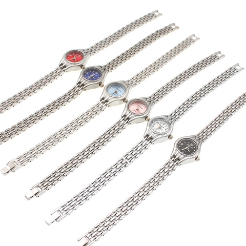 Elegant Women Alloy Quartz Wristwatch With Heart Pendant Gold Silver Metal Chain Strap Luxury Analogue Fashion Watch For Women Gift