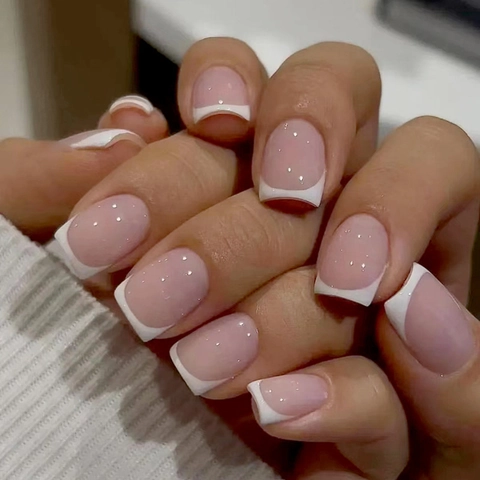 Unghie Finte Press On French Tip ABS Corte Quadrate Unghie Artificiali Rosa E Bianco Per Donne Manicure Quotidiana Elegante