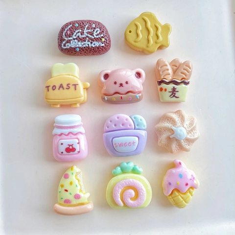 Miniatur Lebensmittel Harz Anhänger Für DIY Schmuckherstellung Brotmaschine Bär Dessert Cabochons Nagelkunst Deko