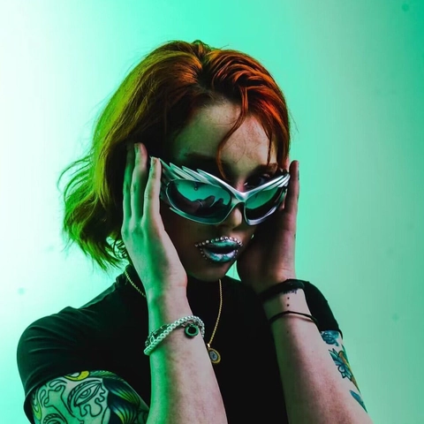 Lunettes De Soleil À Ailes Style Futur Y2K Monture PC Protection UV400 Mode Hip Hop Punk Pour Hommes Femmes