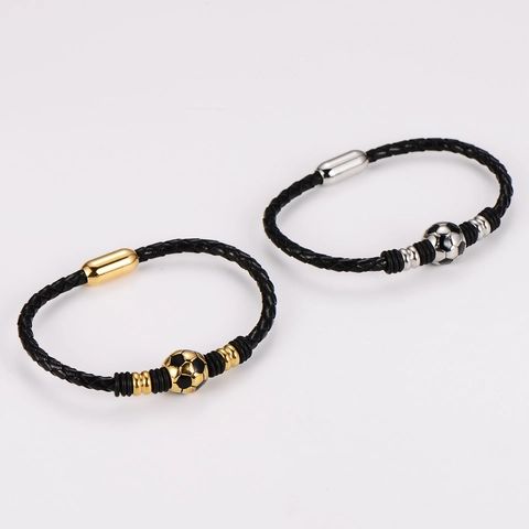 Bracciale In Pelle Intrecciata Da Uomo Con Perla Da Calcio In Acciaio Inossidabile 304 Chiusura Magnetica Gioielli Sportivi
