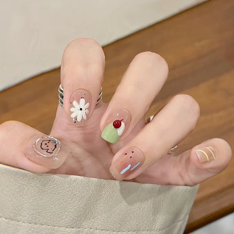 Press On Nails Kurz Quadratisch Rund ABS Material Cartoon Hund Blume Kirsche Print Süßer Stil Für Damen