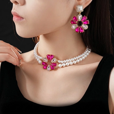 Flower Crystal Pendant Layered Artificial Pearl Necklace And Earrings Jewelry With Silver Earring Post Vintage Elegant