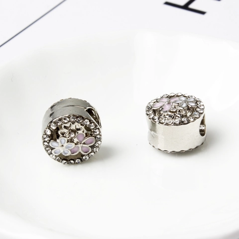 Alloy Enamel Sakura Flower Charm Bead For Jewelry Making DIY Pink White Hollow Out Rhinestone Spacer Bead For Bracelets Women Jewelry