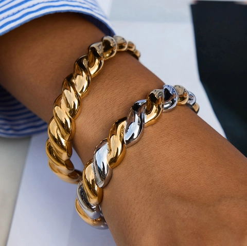 Bracciale Rigido Aperto Intrecciato Acciaio Inossidabile Placcato Oro 18K Bicolore Croissant Per Donna Impermeabile