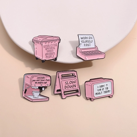Broche De Esmalte Rosa Aleación Insignia De Dibujos Animados Retro Con Frases Divertidas Para Decoración De Ropa Mochila